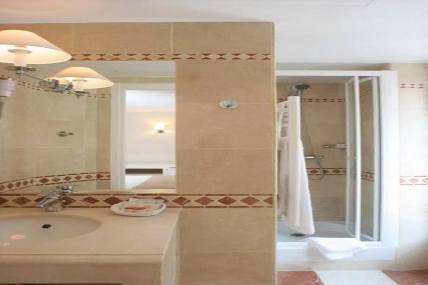 Acacias Etoile Badezimmer