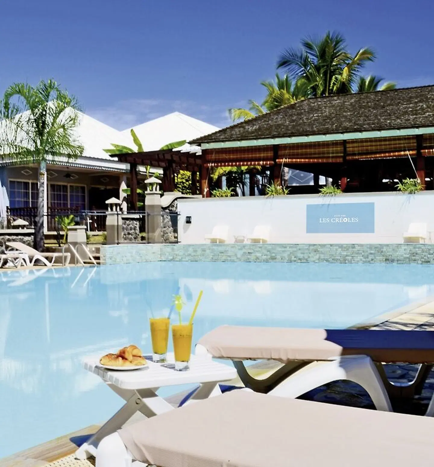 Les Creoles OUTDOOR_POOL