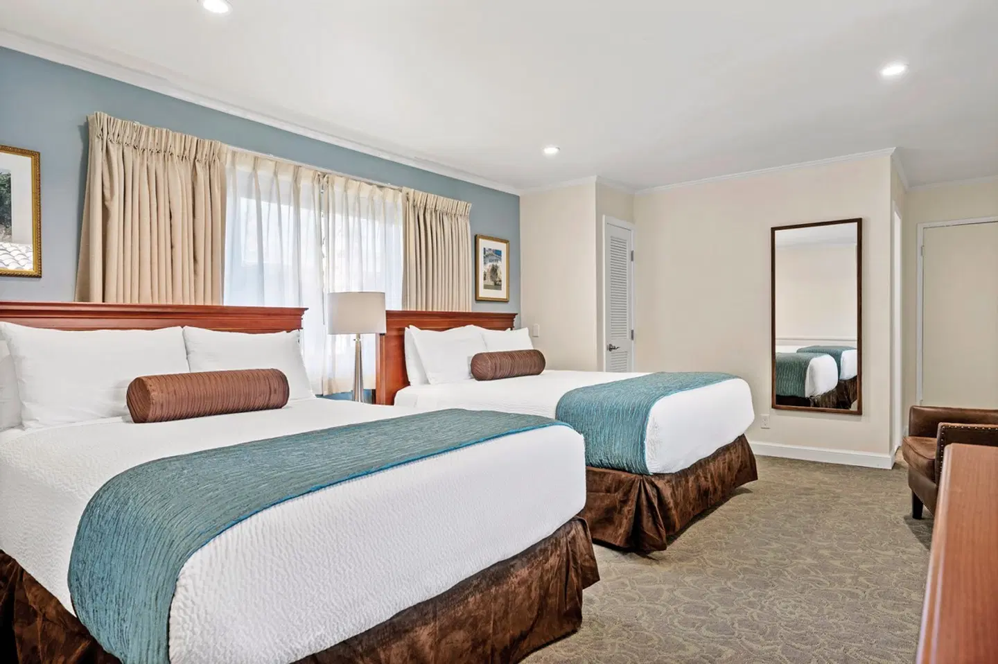 Inn by the Harbor ROOM_EXAMPLE