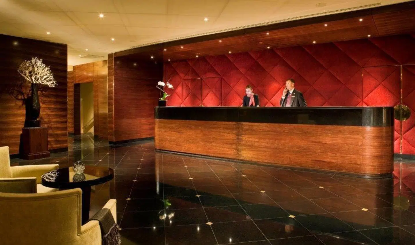 Warwick Champs Elysees Bar