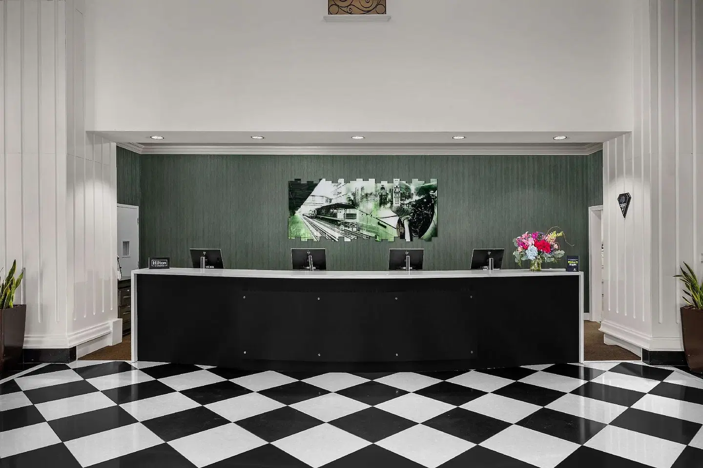 DoubleTree by Hilton Chicago O'Hare Airport Rosemont LOUNGE_LOBBY