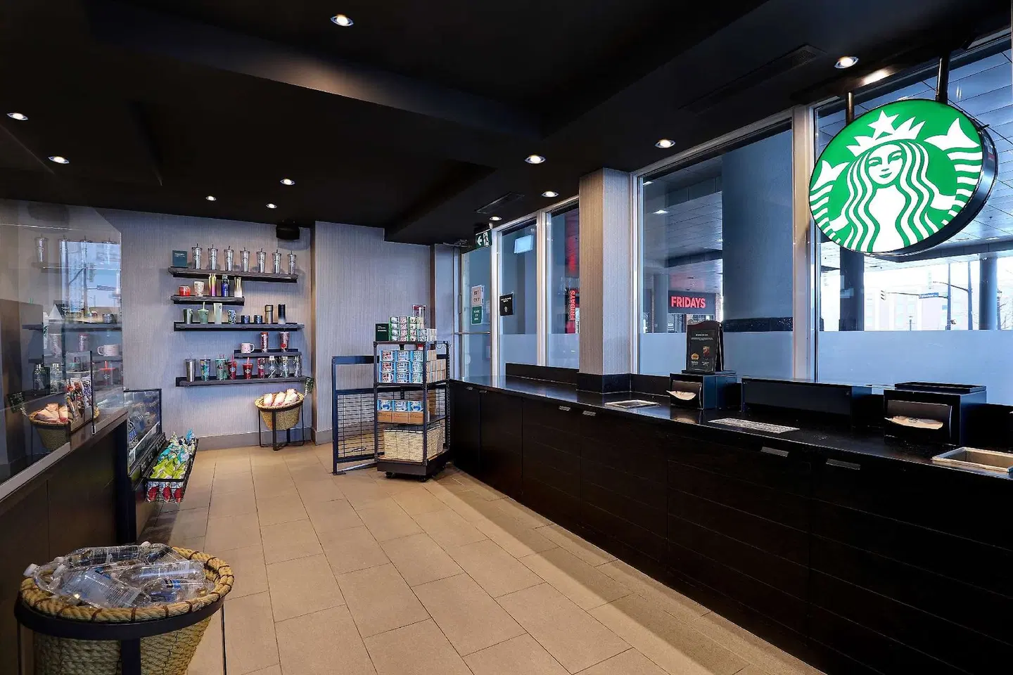 Embassy Suites by Hilton Niagara Falls Fallsview Bar