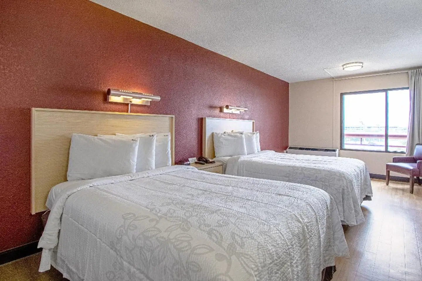 Red Roof Plus Miami Airport ROOM_EXAMPLE