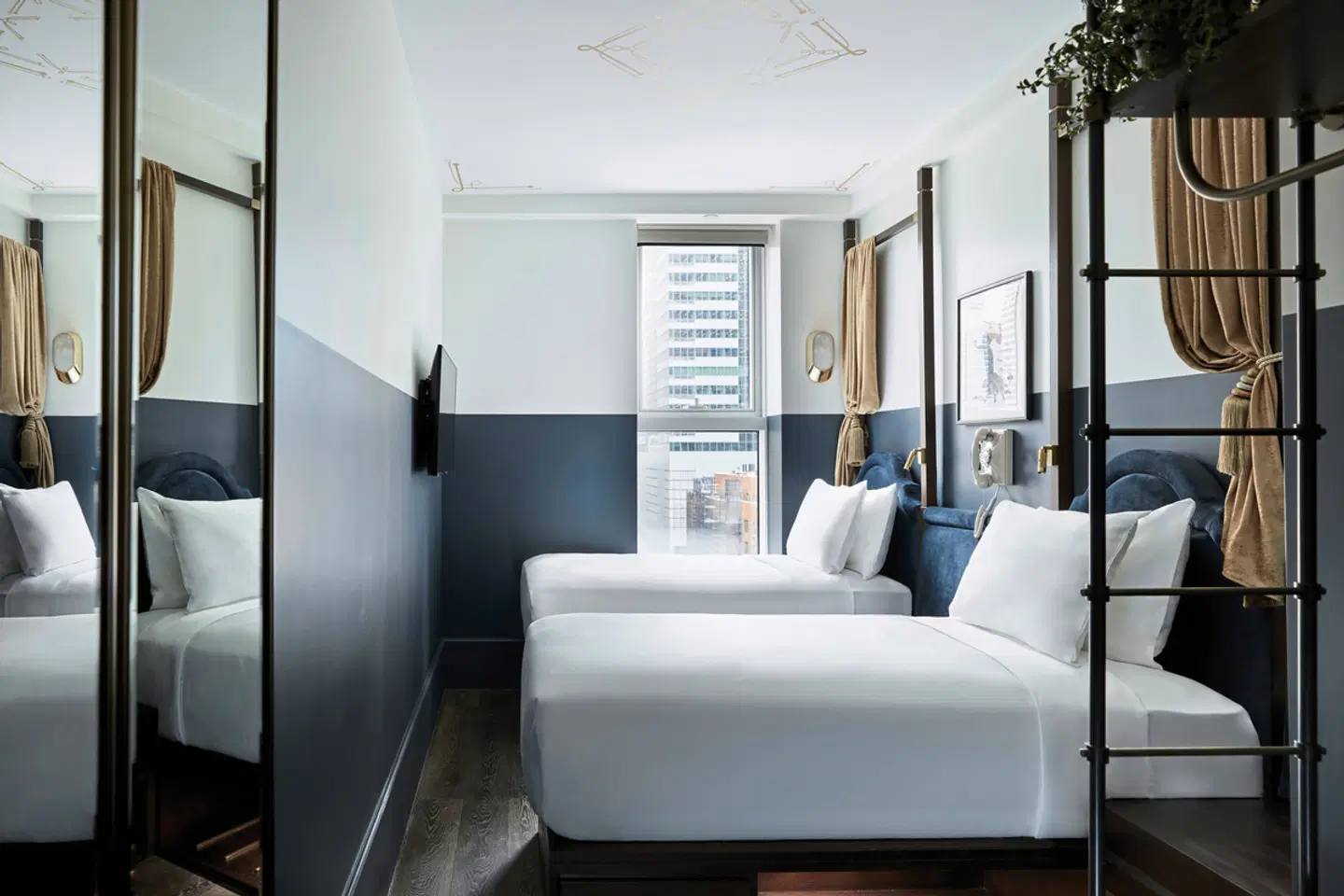 CIVILIAN Hotel ROOM_EXAMPLE