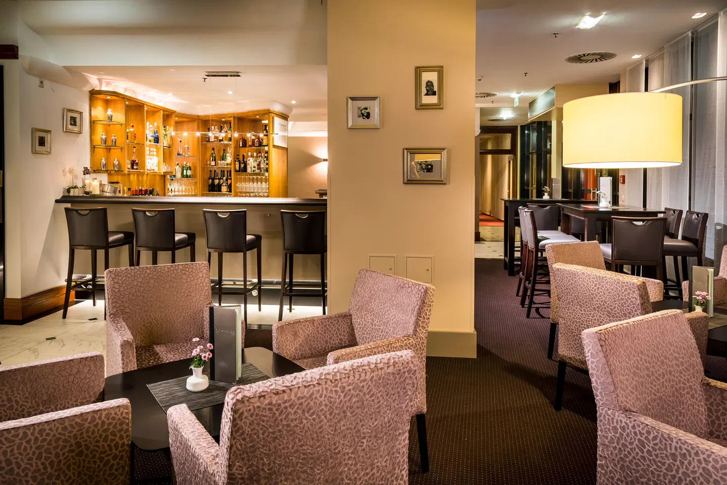 Ramada by Wyndham Graz Bar