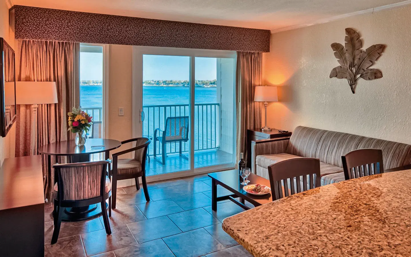 Sailport Waterfront Suites ROOM_EXAMPLE