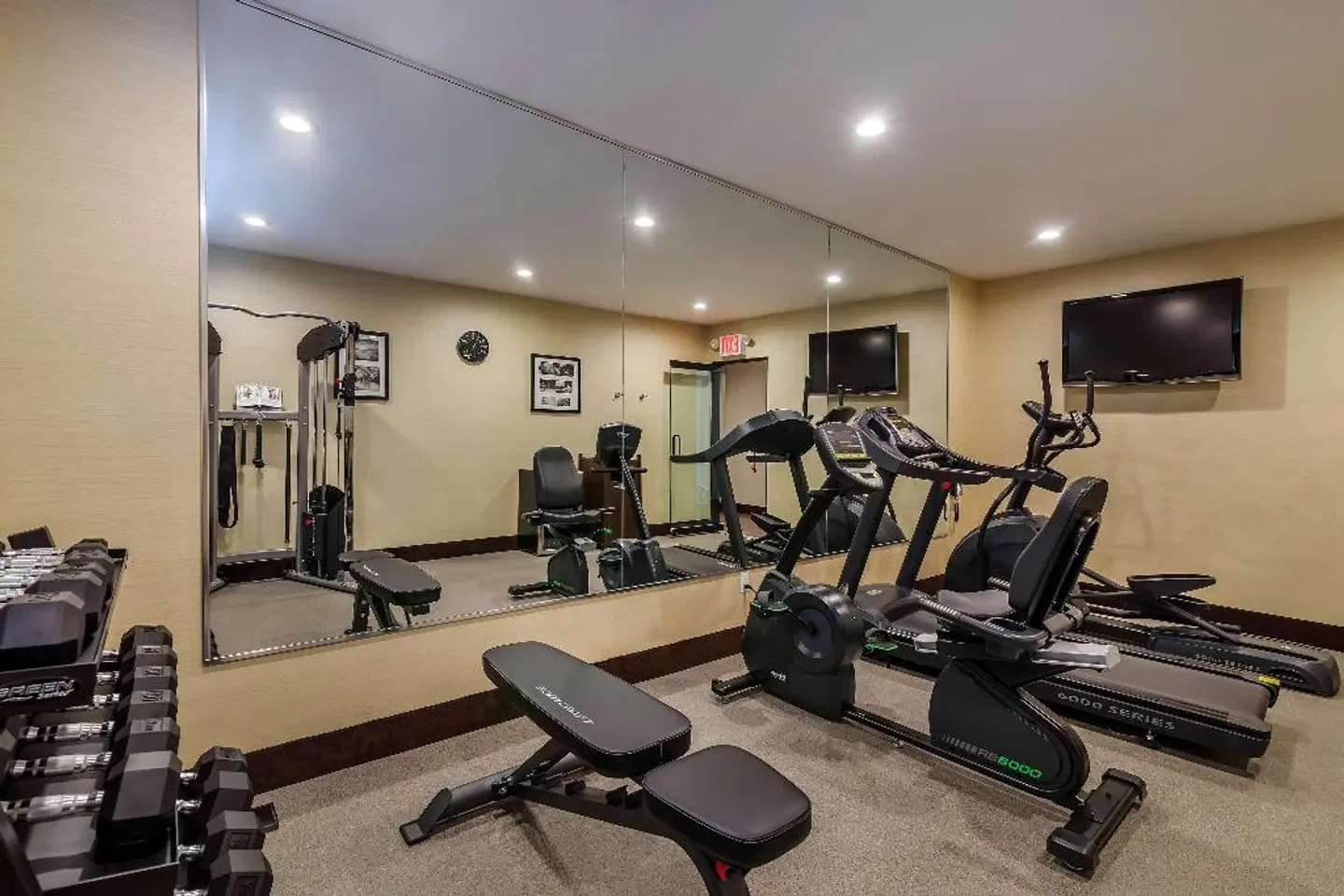 Best Western Plus Plaza Hotel SPORTS_AND_LEISURE