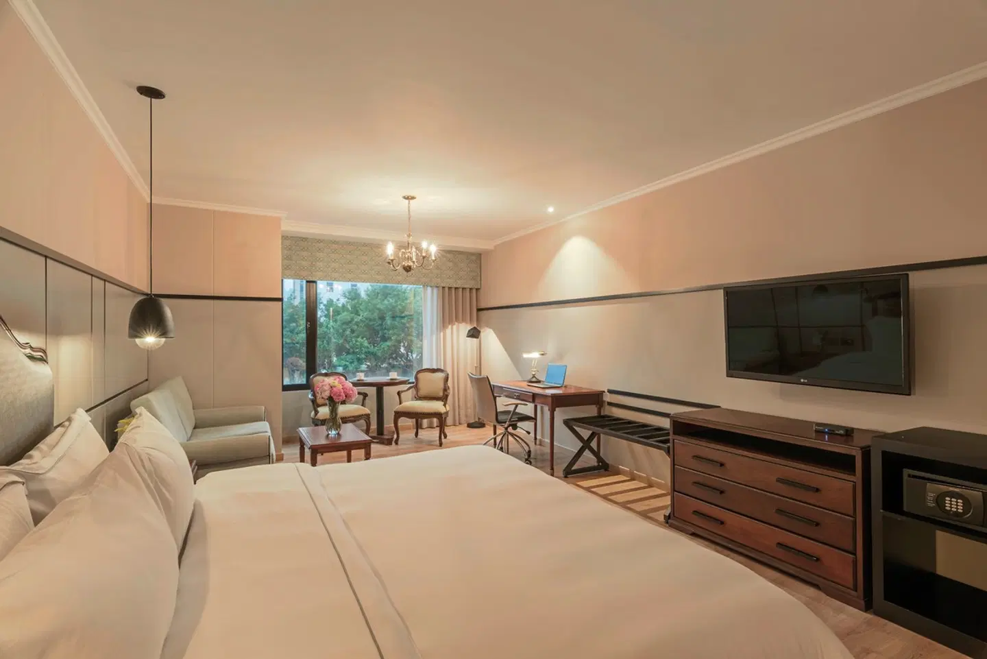 Poblado Plaza ROOM_EXAMPLE