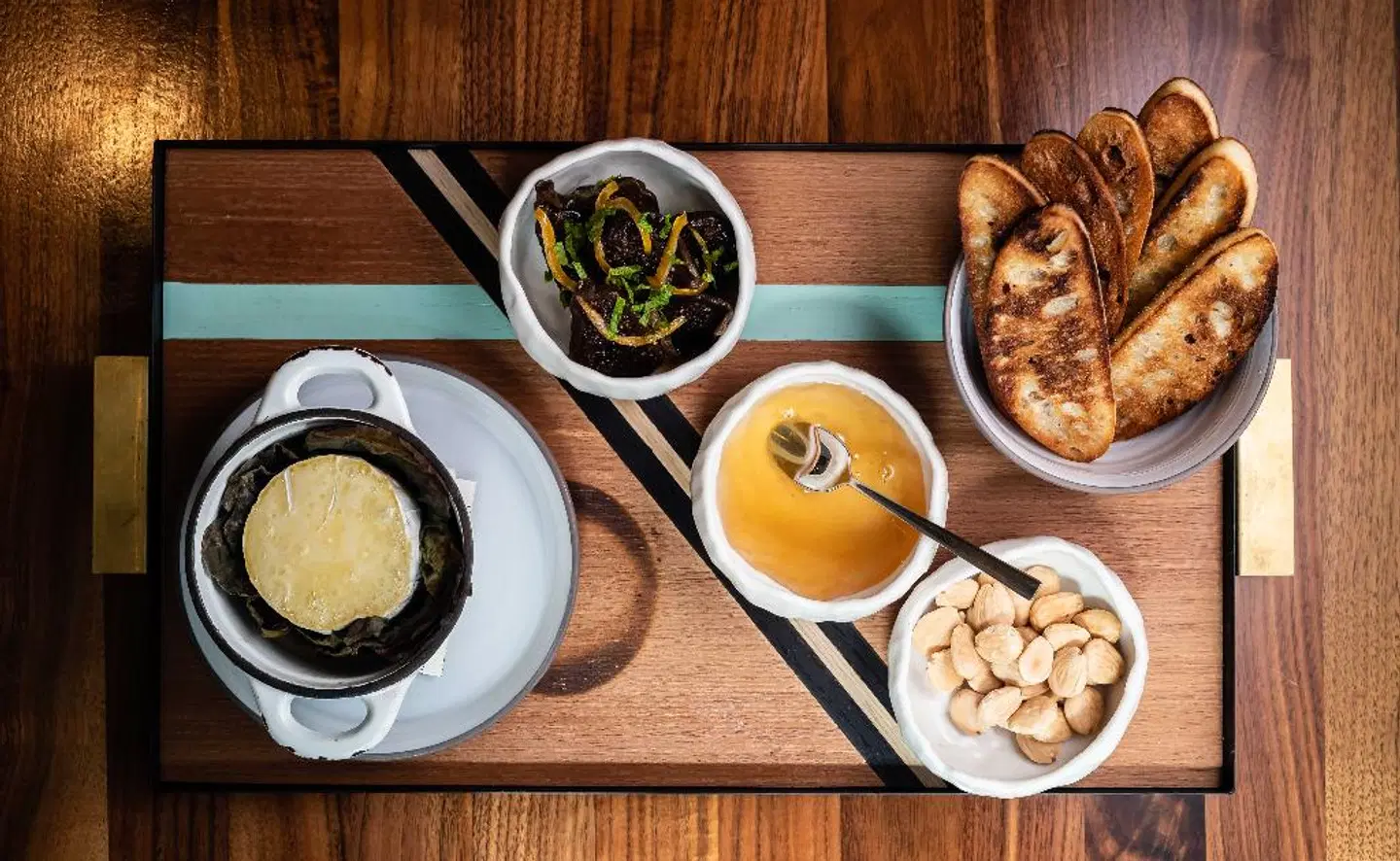 Bijou MODEL_IMPRESSION