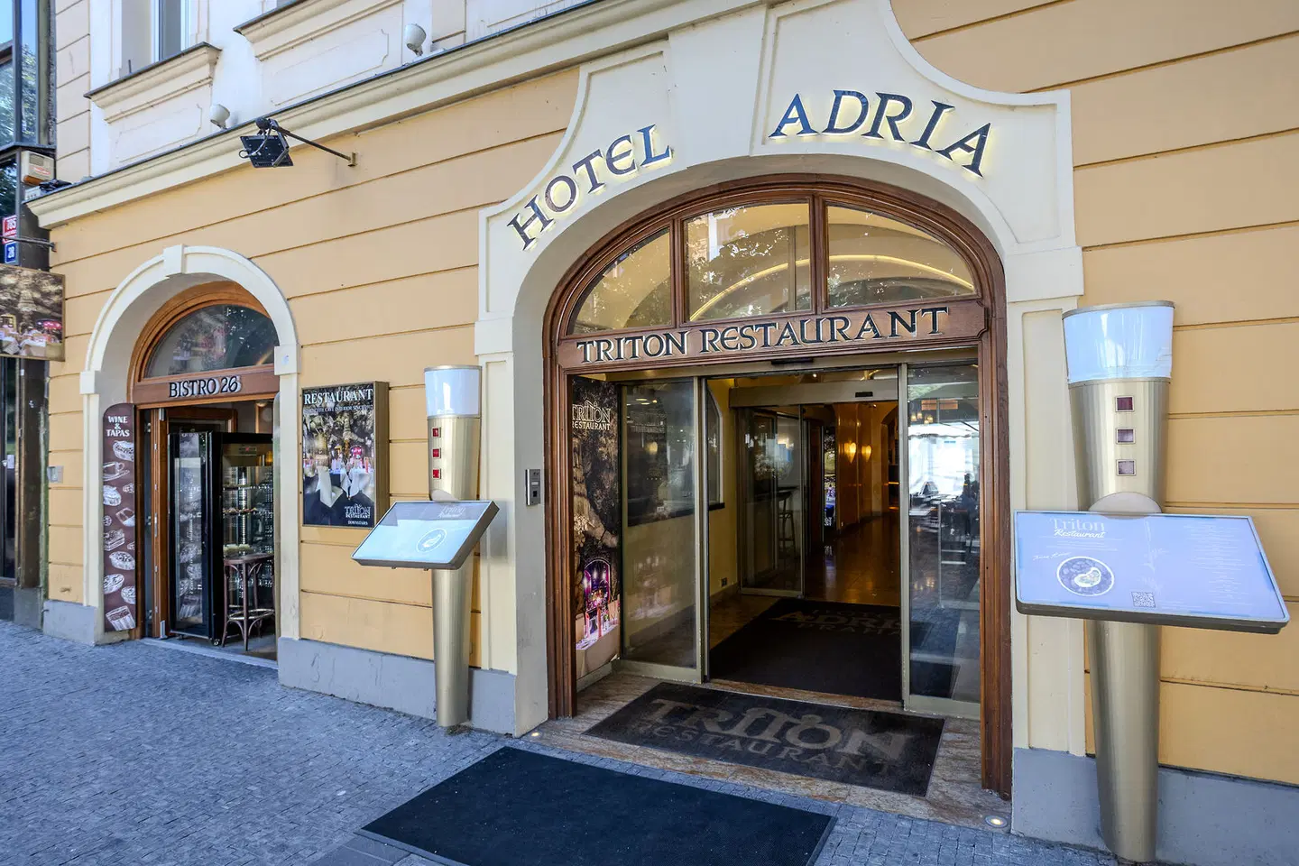 Adria Hotel Prague EXTERIOR