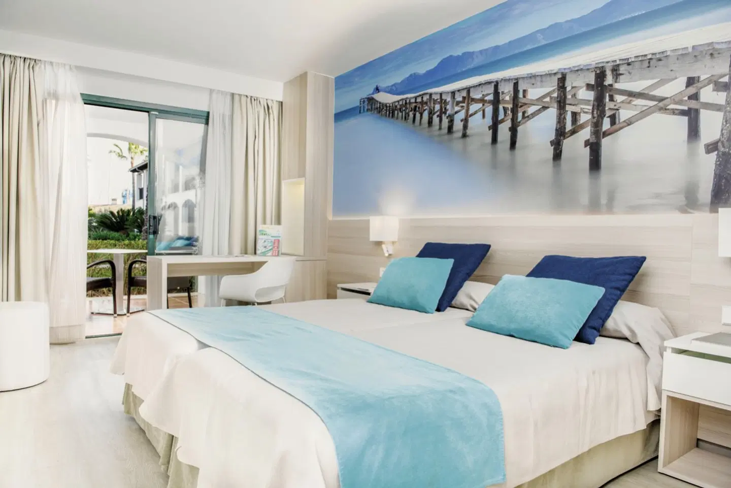 Botel Alcudiamar ROOM_EXAMPLE