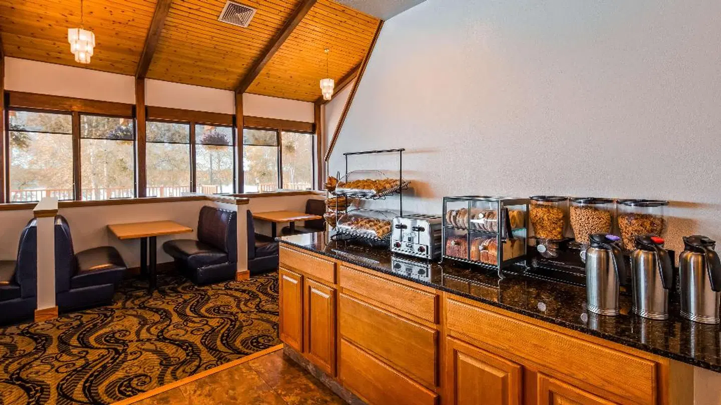 Best Western Lake Lucille Inn LOUNGE_LOBBY