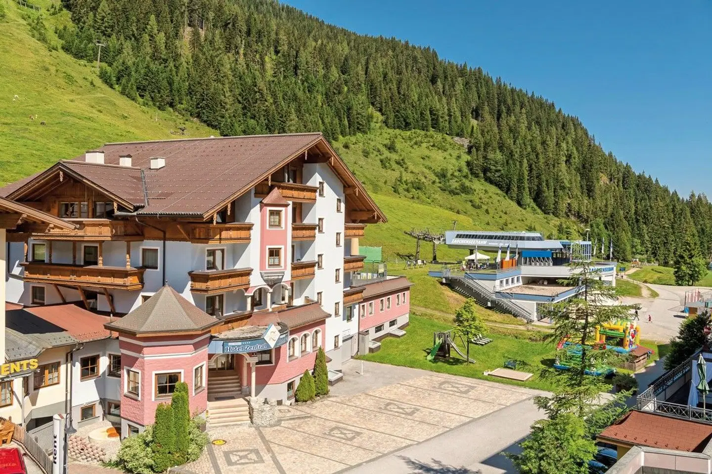 MAGIC MOUNTAINS Hotel Zauchensee Zentral EXTERIOR