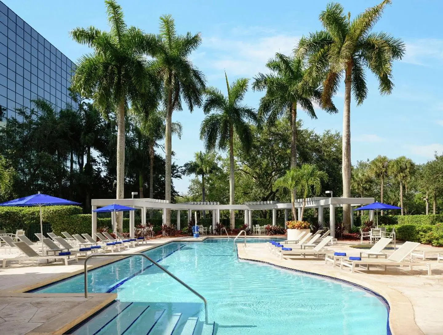 Hilton Boca Raton Suites OUTDOOR_POOL