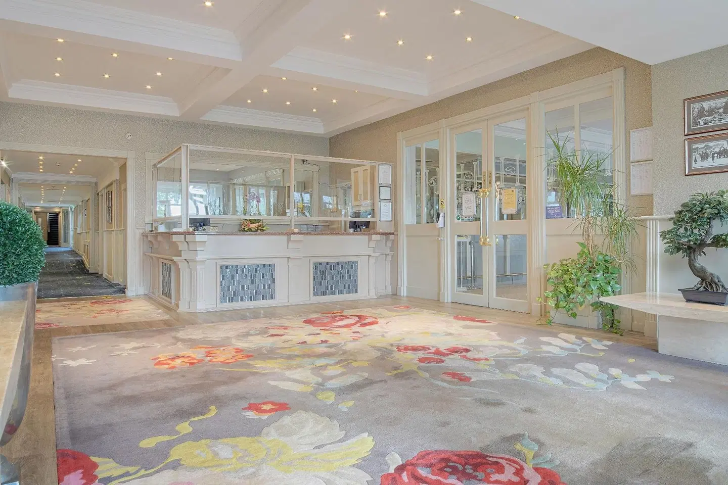 Flannery's LOUNGE_LOBBY