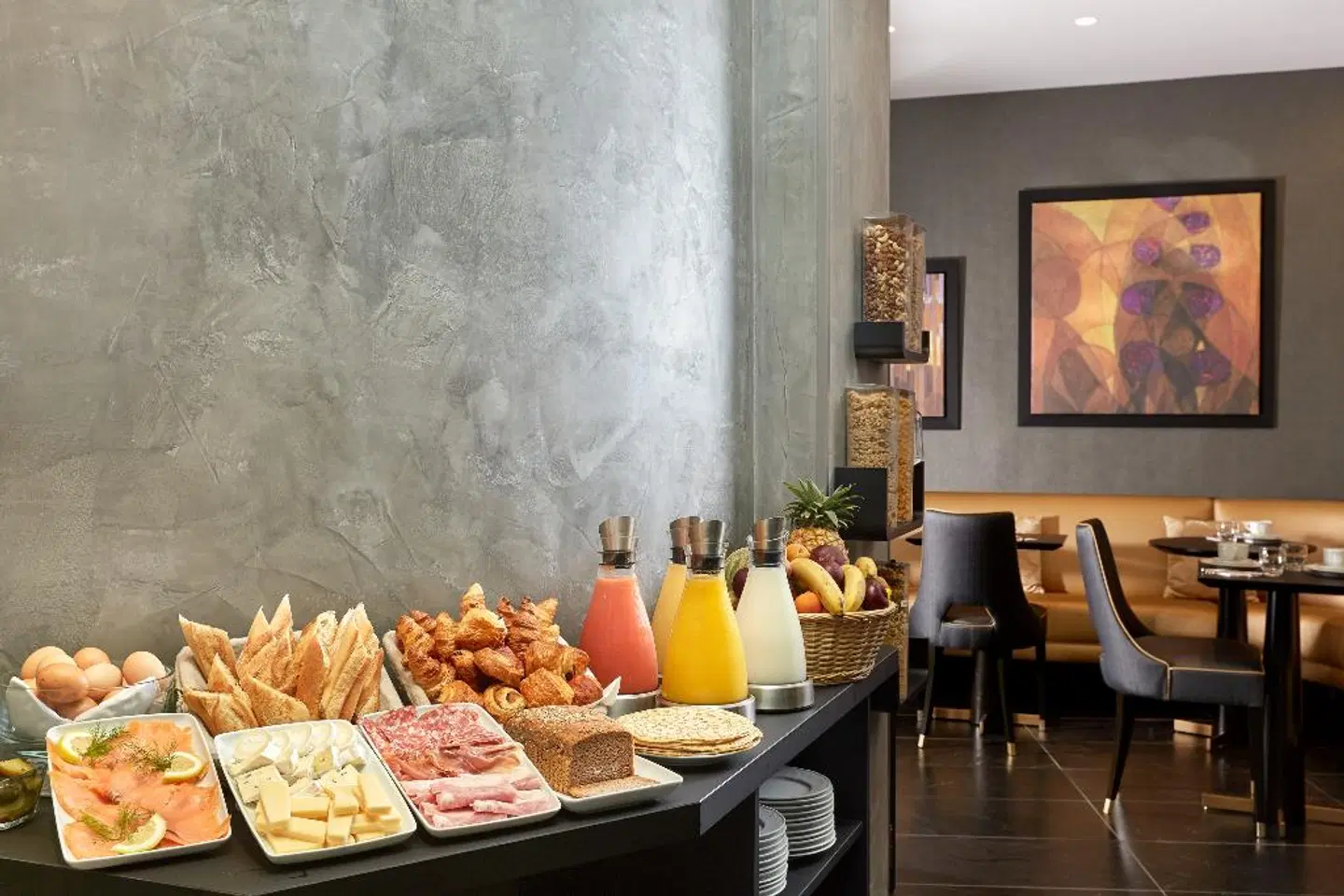 Regence Etoile Restaurant