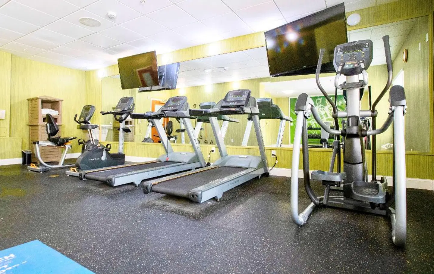 Best Western Plus Kissimmee-Lake Buena Vista South Inn & Suites SPORTS_AND_LEISURE