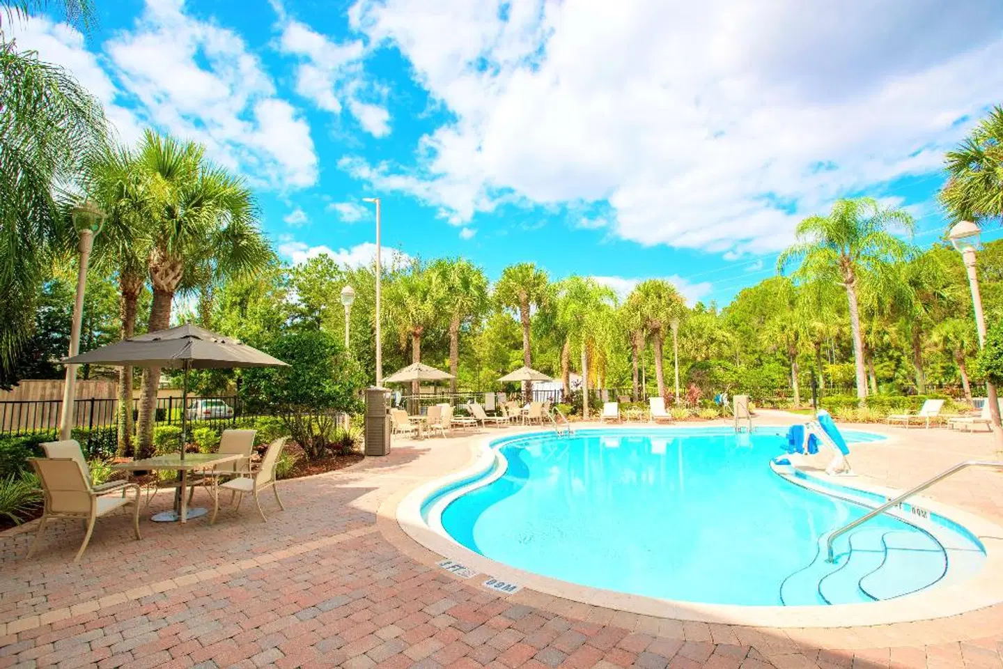 Best Western Plus Kissimmee-Lake Buena Vista South Inn & Suites OUTDOOR_POOL