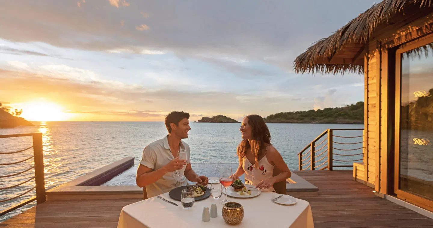 Royalton Antigua Chairman Overwater Bungalows Terrasse