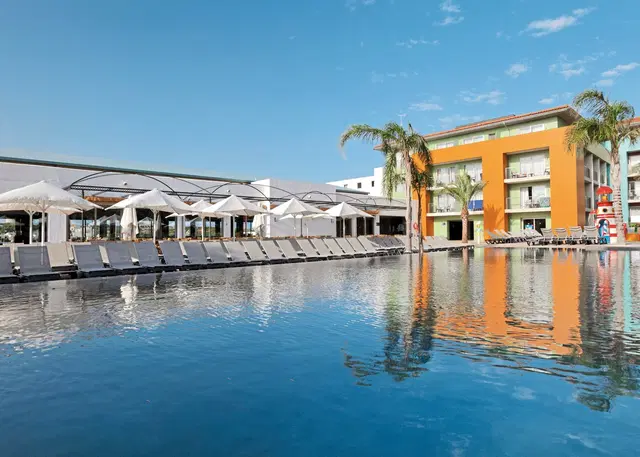 Seth Punta Prima OUTDOOR_POOL