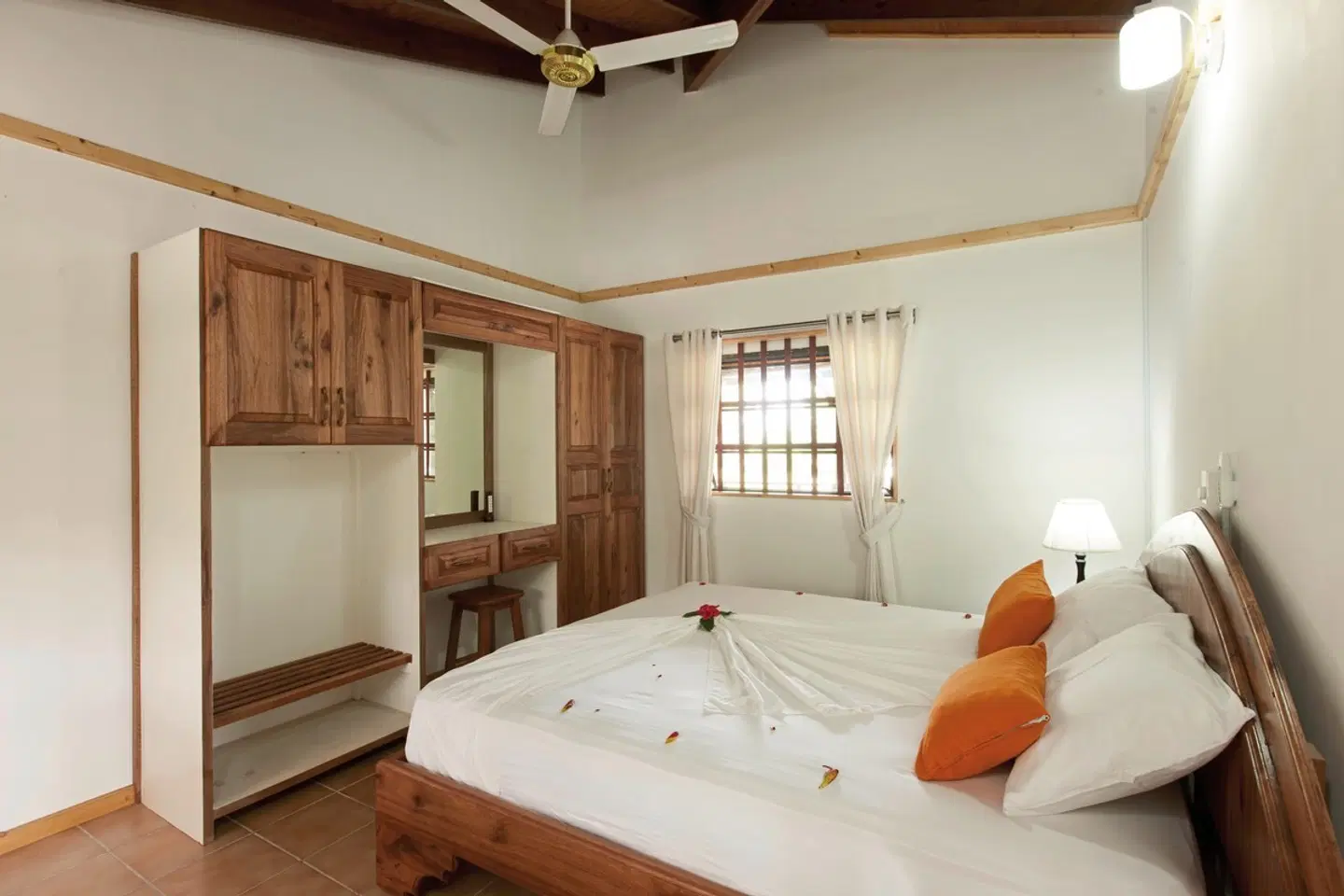 Heliconia Grove ROOM_EXAMPLE