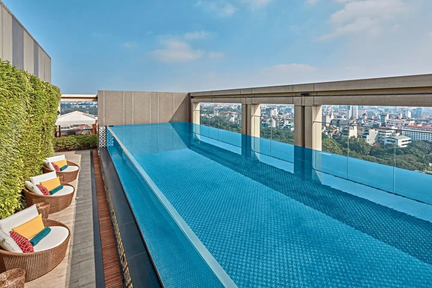 Grand Mercure Hanoi OUTDOOR_POOL