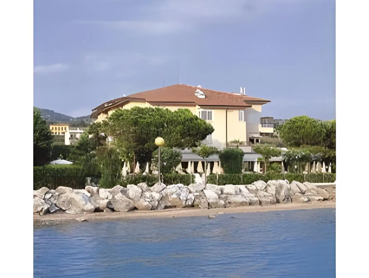 Du Lac et Bellevue EXTERIOR