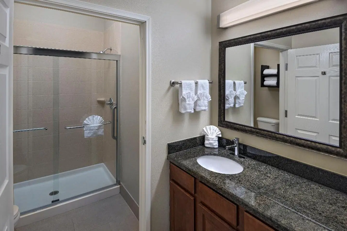 Staybridge Suites Austin Northwest Badezimmer