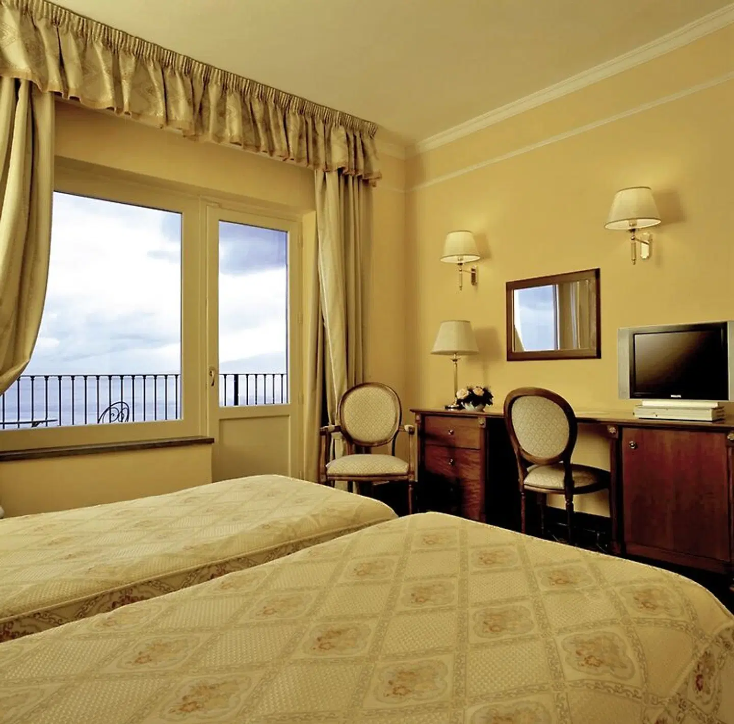 Imperial Tramontano ROOM_EXAMPLE