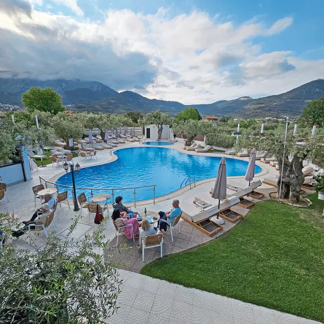 Ocean Beach OUTDOOR_POOL