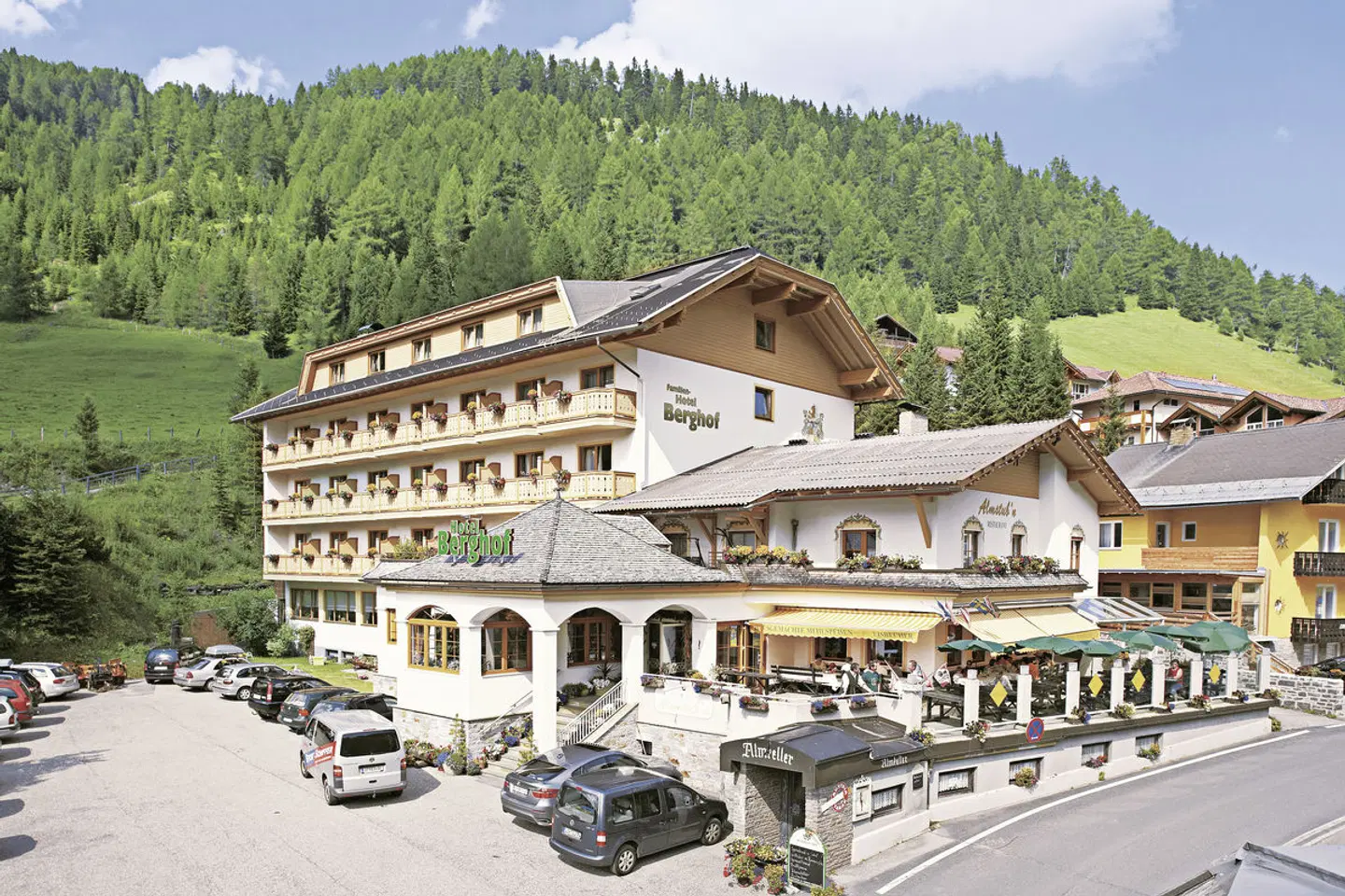 Familienhotel Berghof EXTERIOR