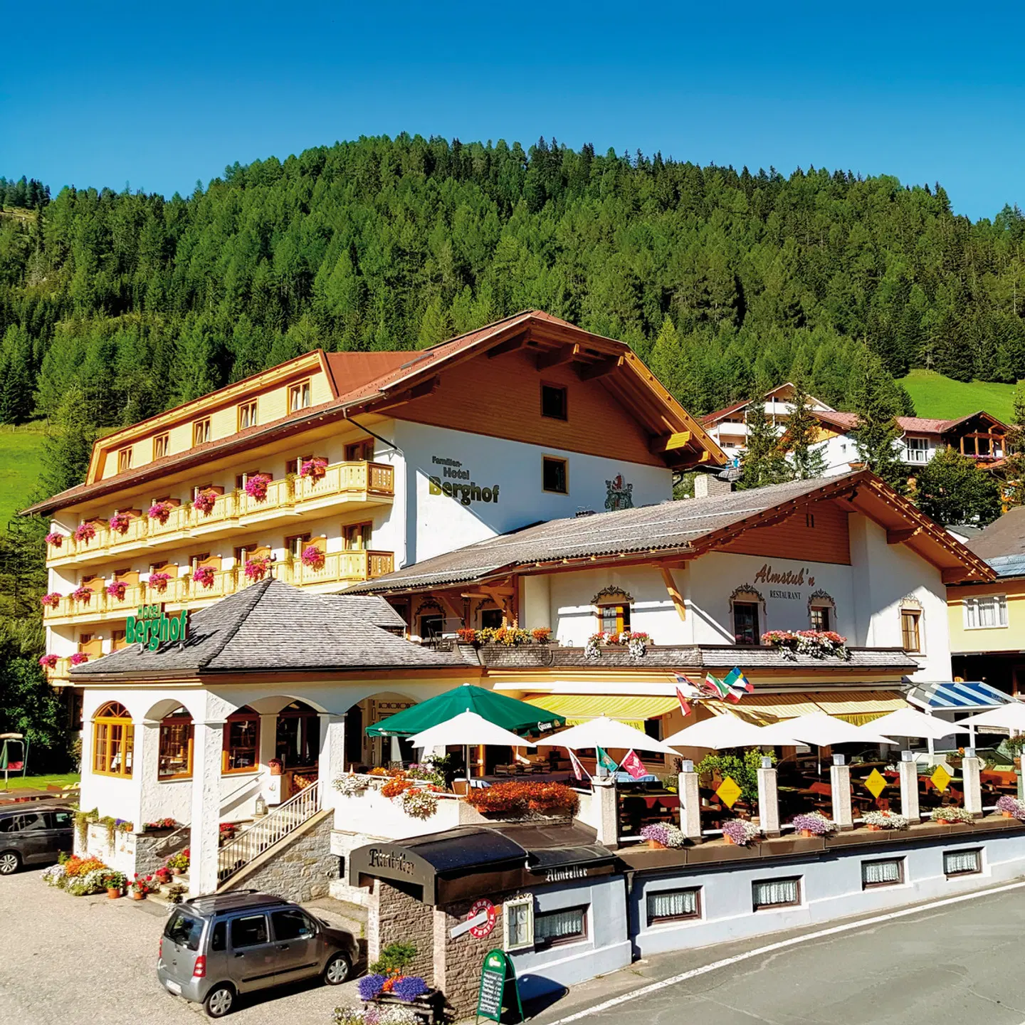 Familienhotel Berghof EXTERIOR