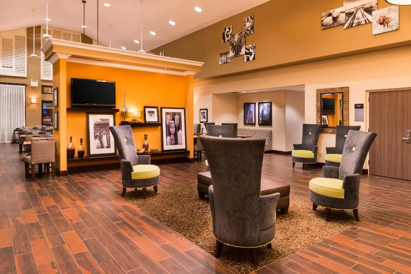 Hampton Inn & Suites Orlando/East UCF Area LOUNGE_LOBBY