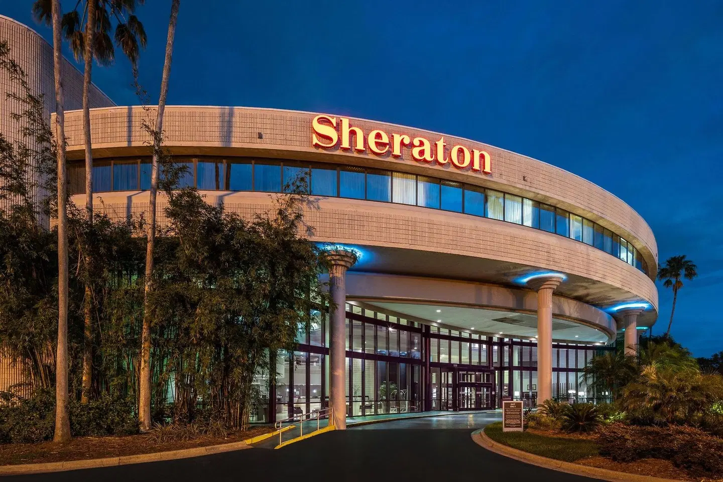 Sheraton Tampa Brandon Hotel EXTERIOR