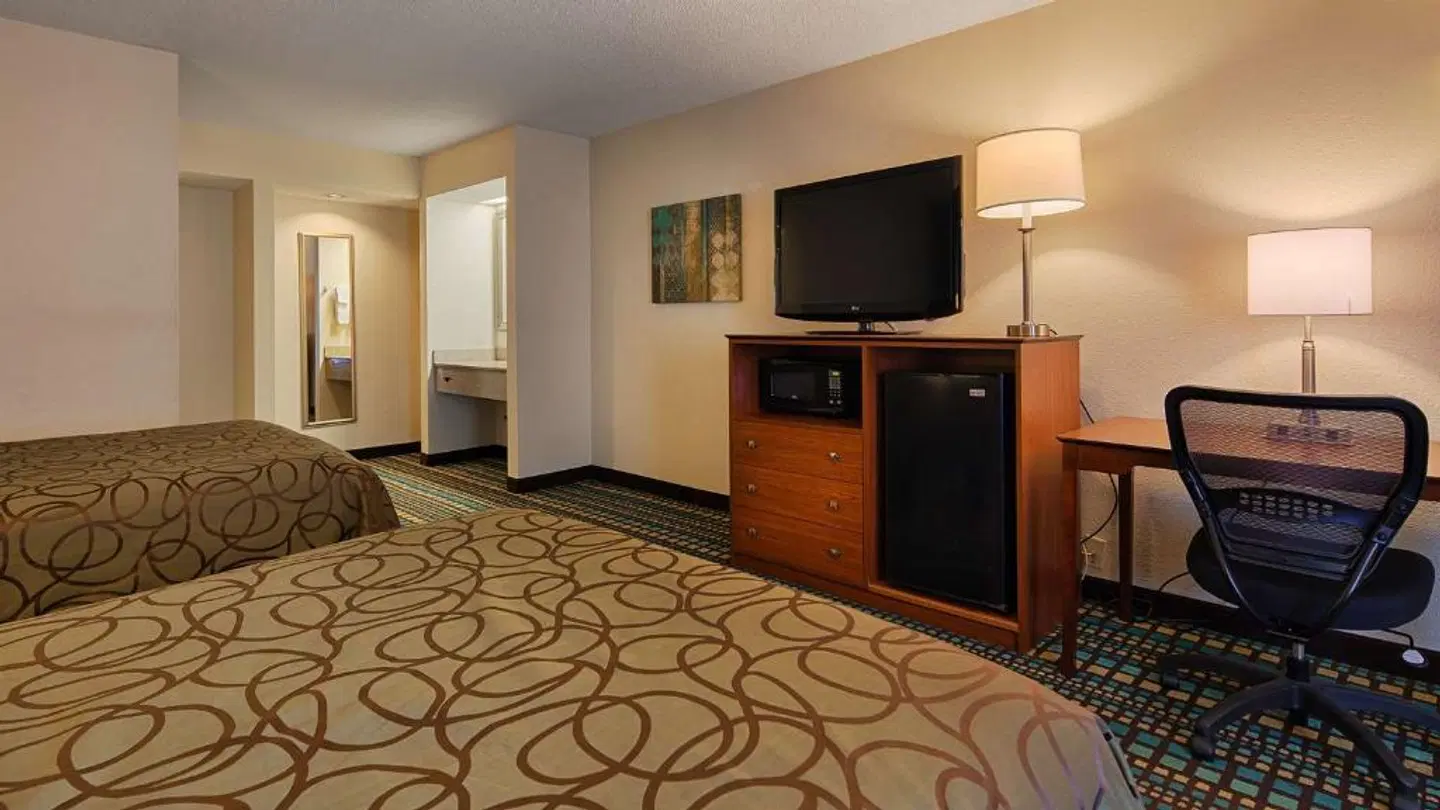 Best Western Pride Inn & Suites ROOM_EXAMPLE