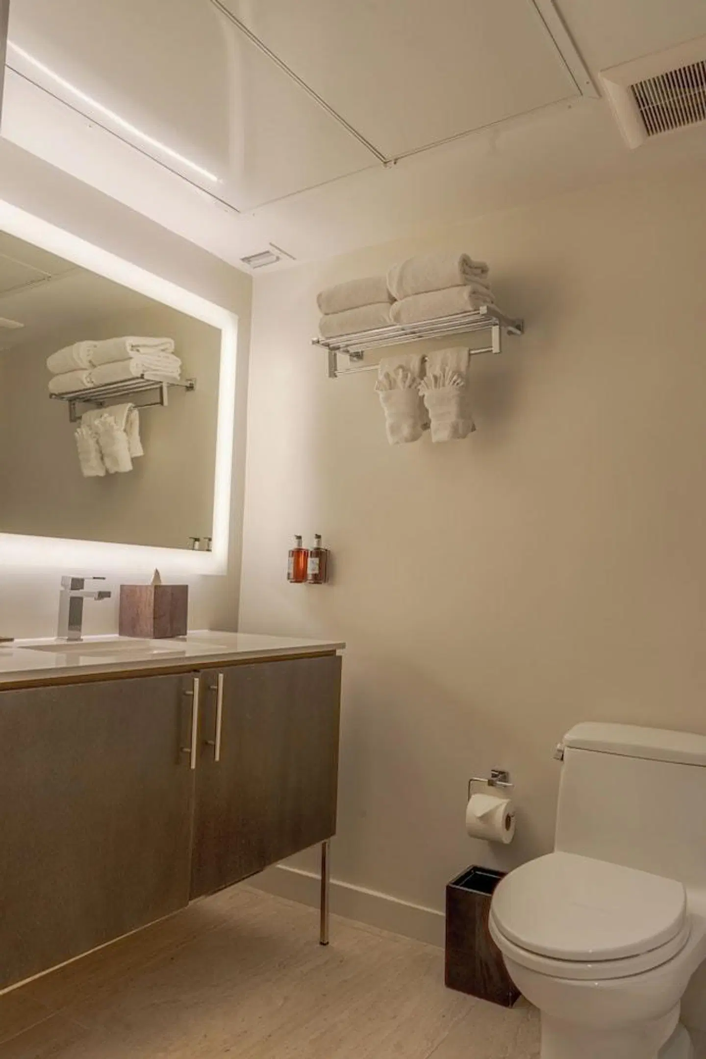 Iberostar Waves Miami Beach Badezimmer