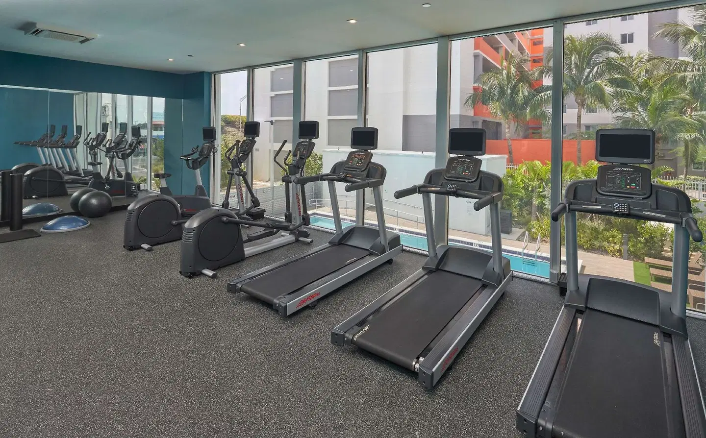 Holiday Inn Miami North - I-95 SPORTS_AND_LEISURE
