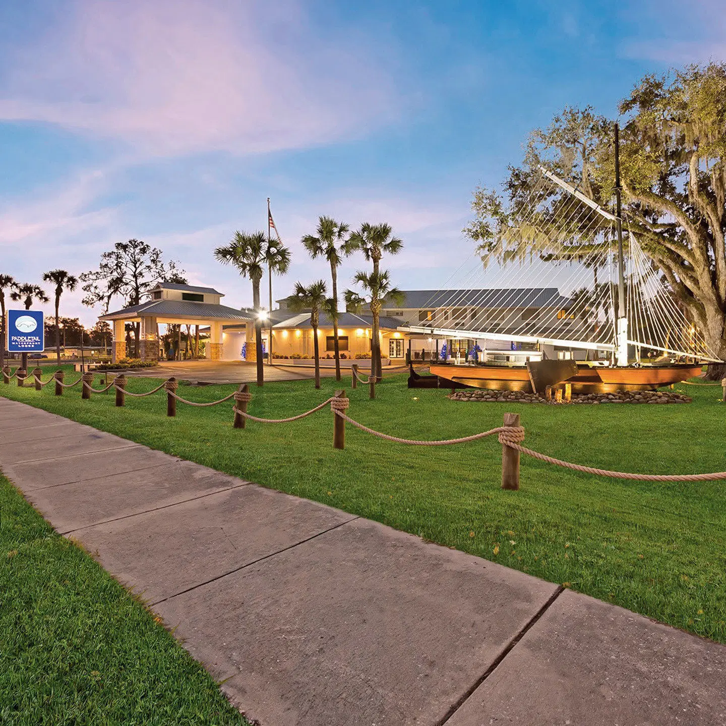 Paddletail Waterfront Lodge SPORTS_AND_LEISURE