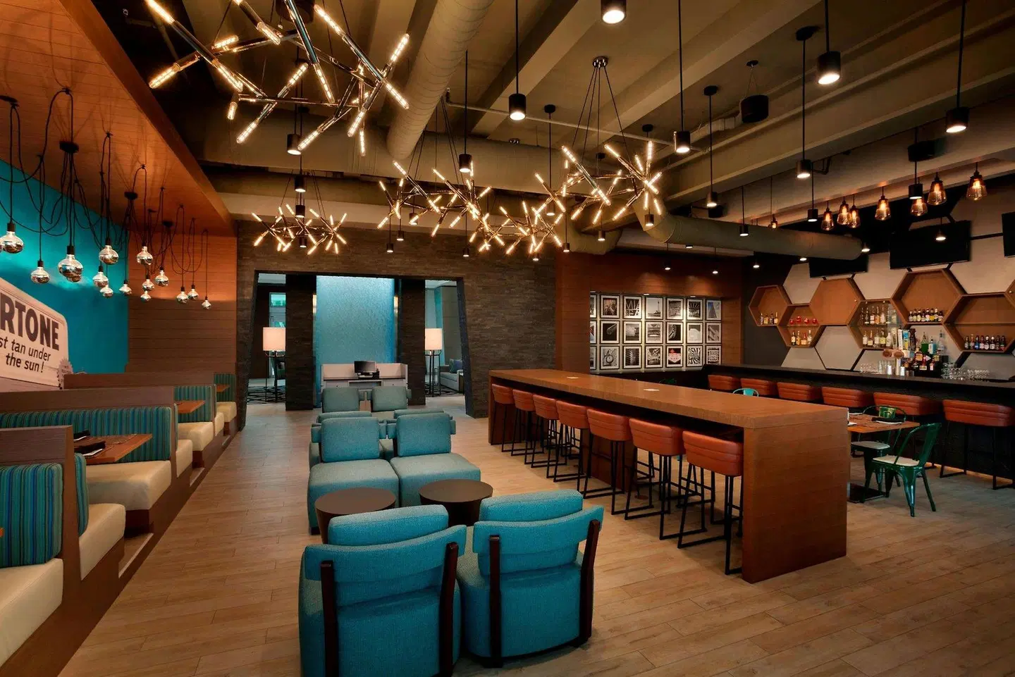 Four Points by Sheraton Miami Airport Bar