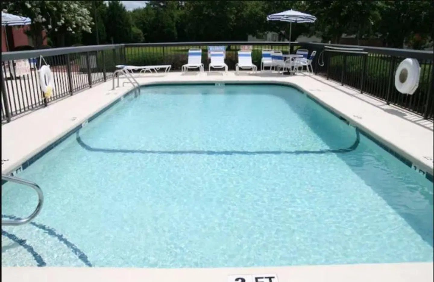 Hampton Inn Fort Myers Downtown OUTDOOR_POOL