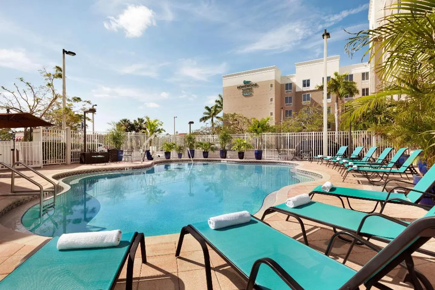 Homewood Suites by Hilton Fort Myers Airport/FGCU OUTDOOR_POOL