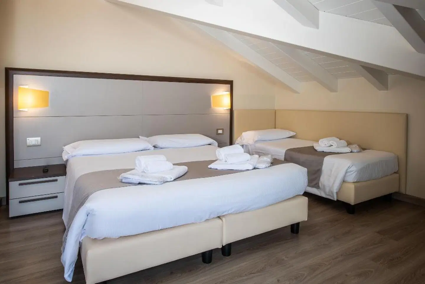 Hotel Rosa ROOM_EXAMPLE