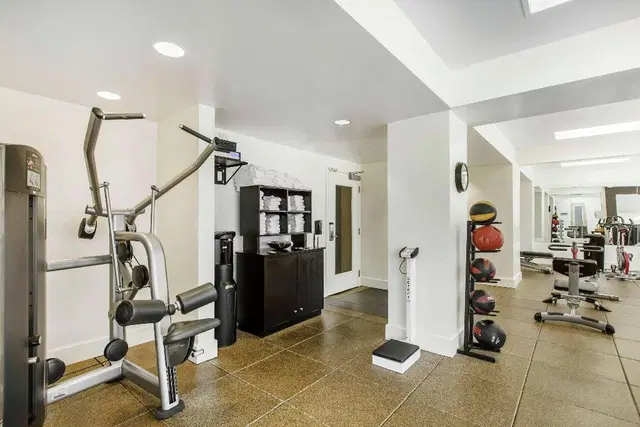 Hilton San Francisco Financial District SPORTS_AND_LEISURE