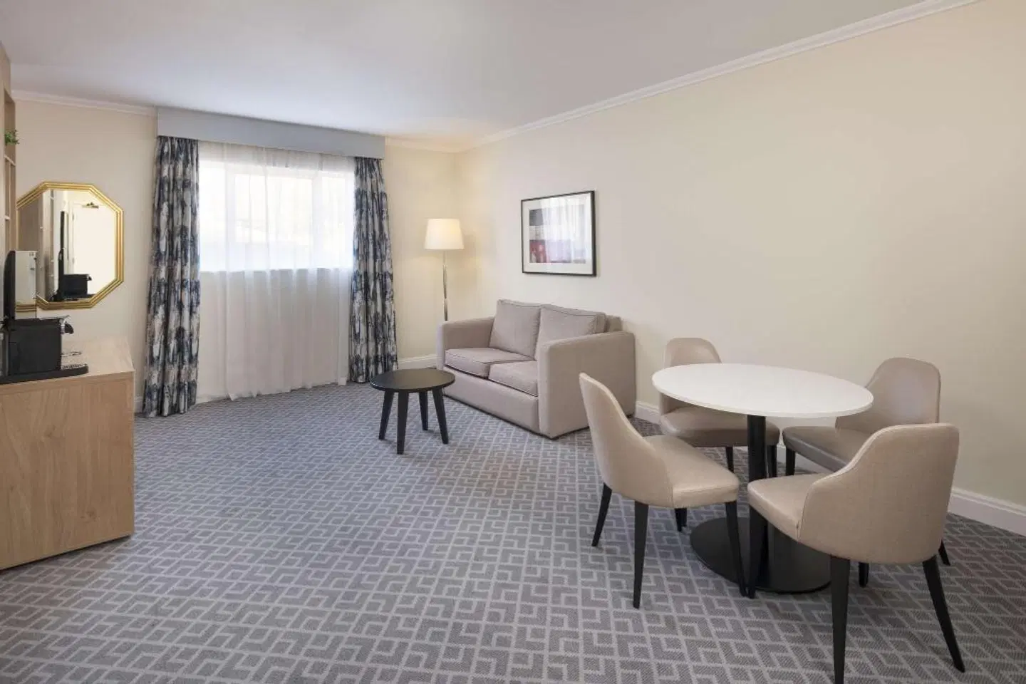 Hilton Northampton ROOM_EXAMPLE