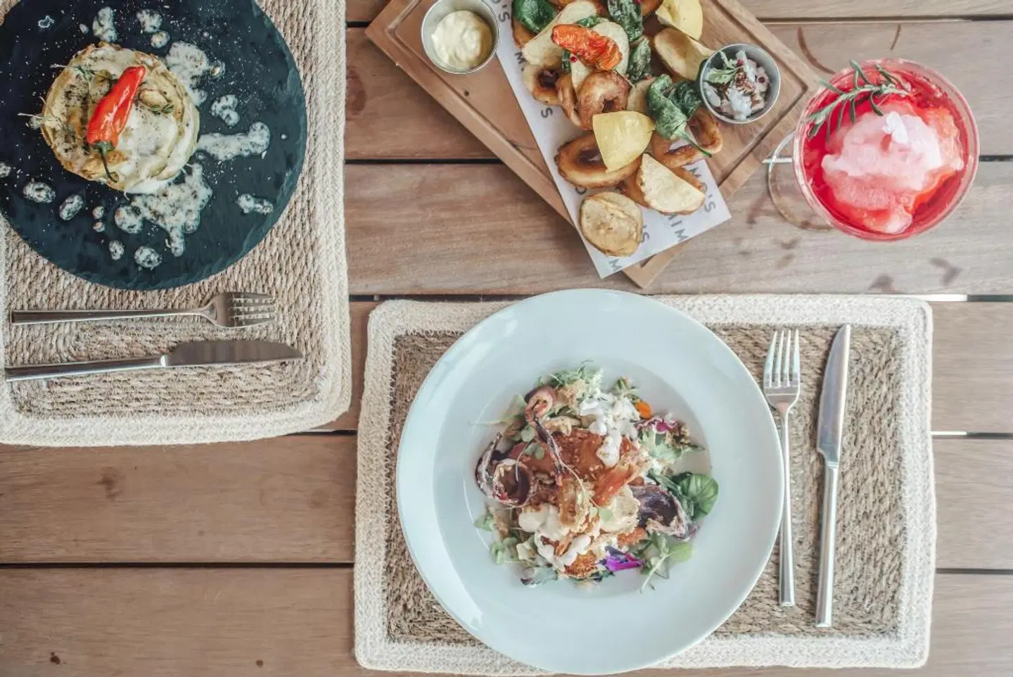 Las Mimosas Boutique & Spa Restaurant