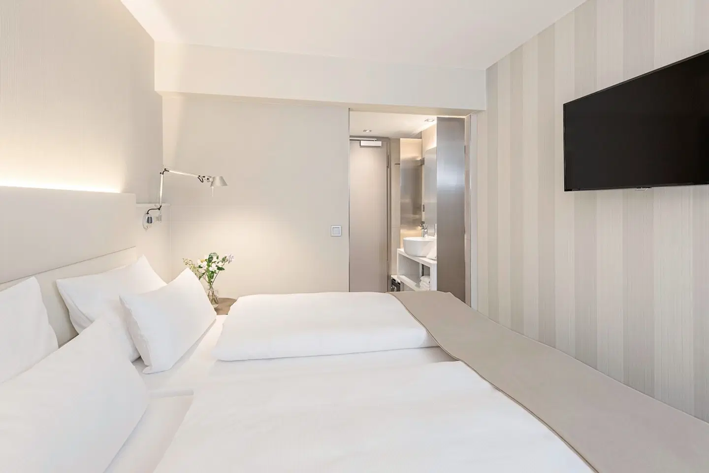 NH Hamburg Mitte ROOM_EXAMPLE