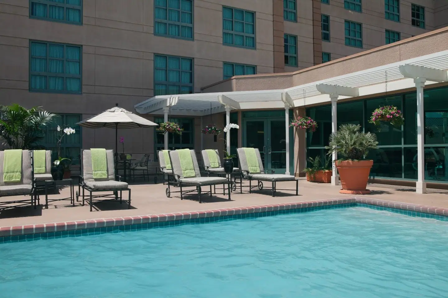 Renaissance Los Angeles Airport Hotel Terrasse