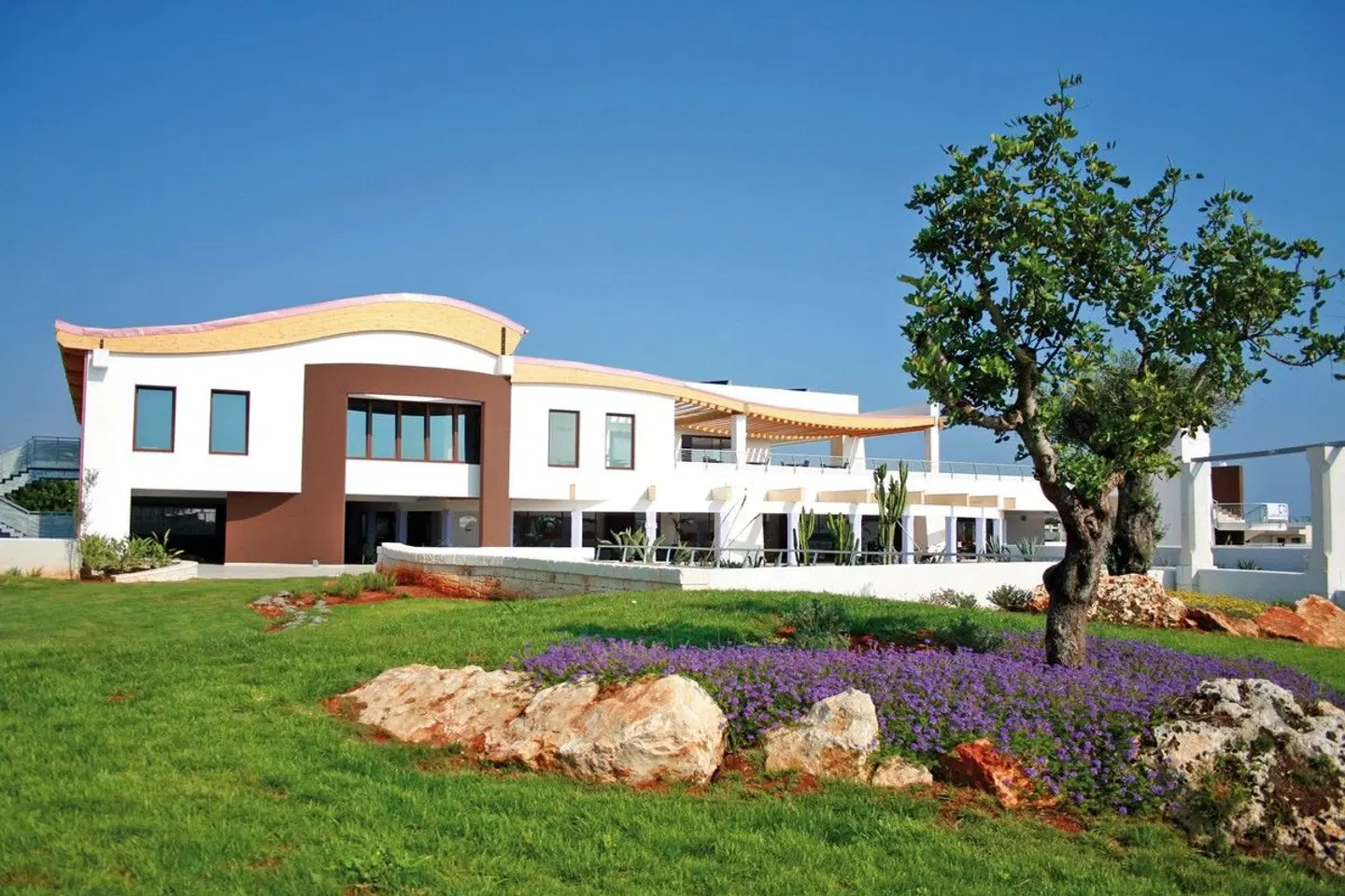 Riva Marina Resort EXTERIOR