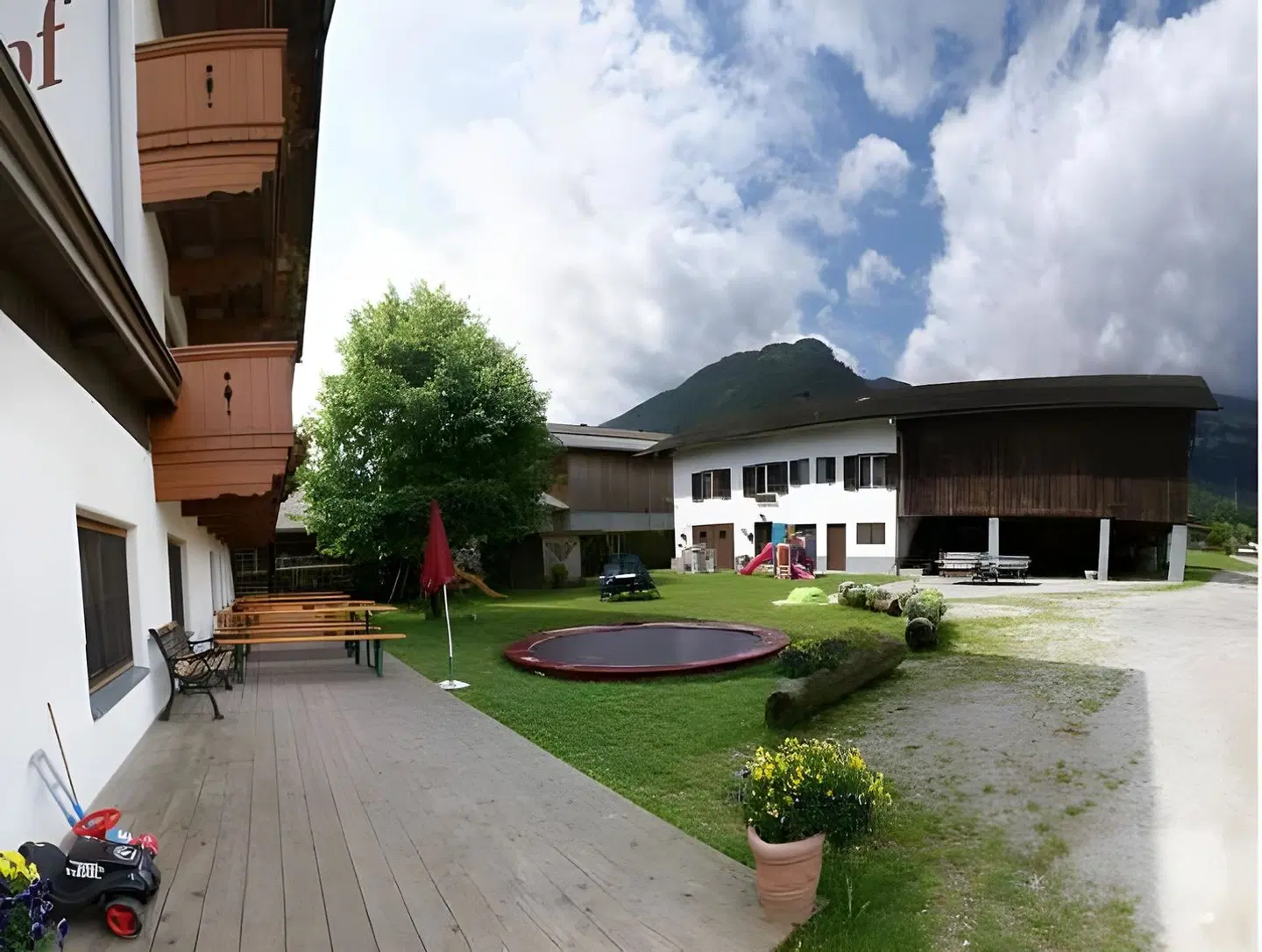 Pension Traube EXTERIOR