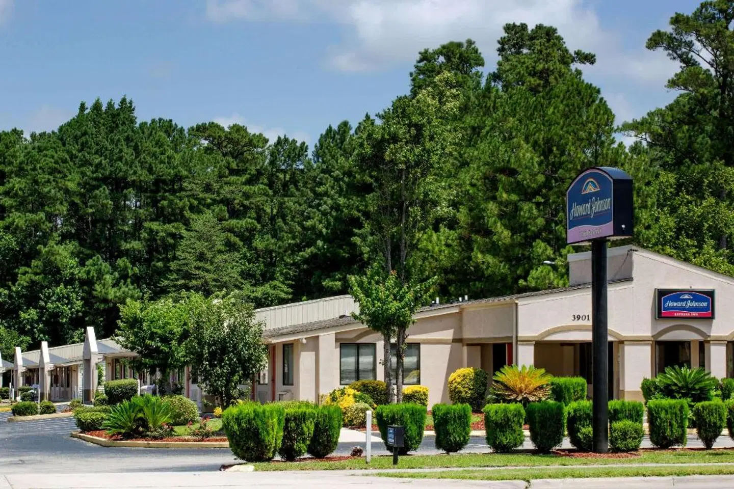 Howard Johnson Express Inn - Wilmington EXTERIOR